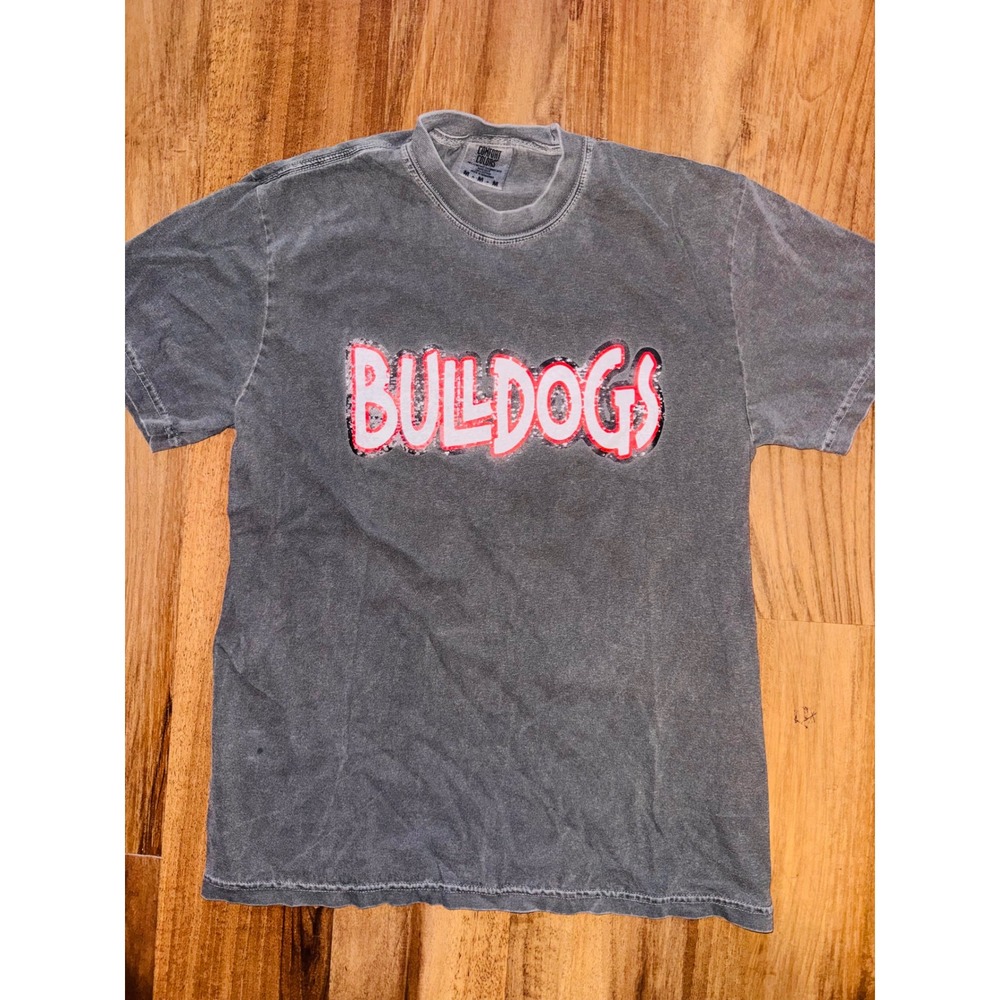 Comfort Colors Bulldogs Graphic T-Shirt Charcoal Grey Heavyweight Cotton Medium